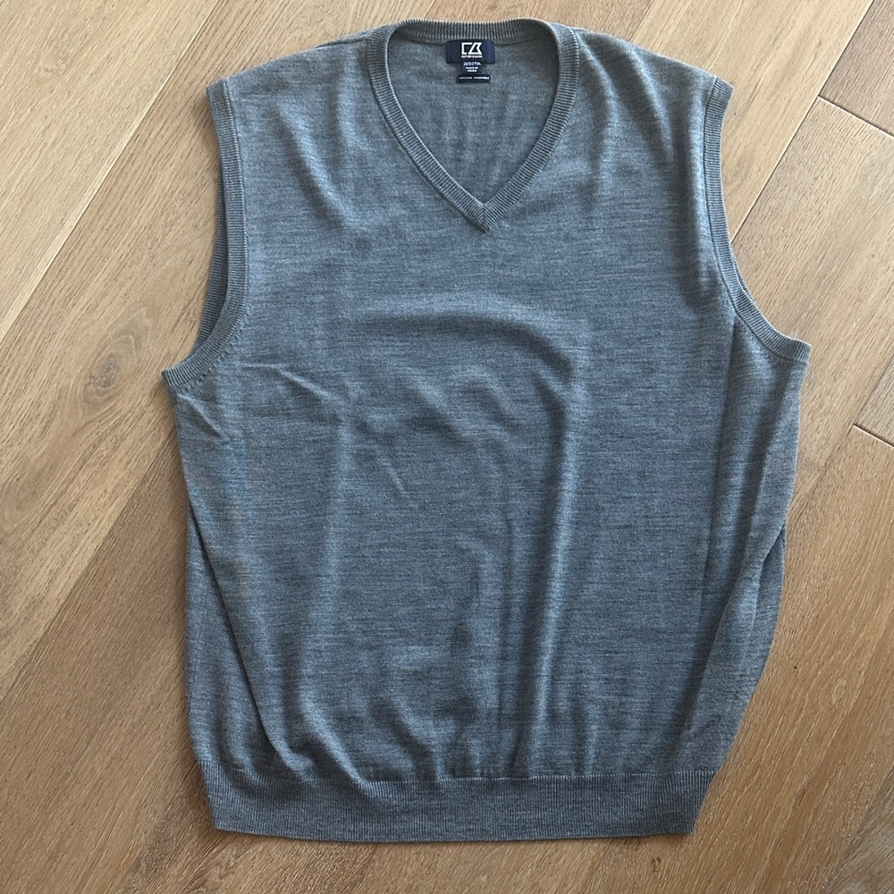 Cutter & Buck Men's V-Neck Gray Sweater Vest